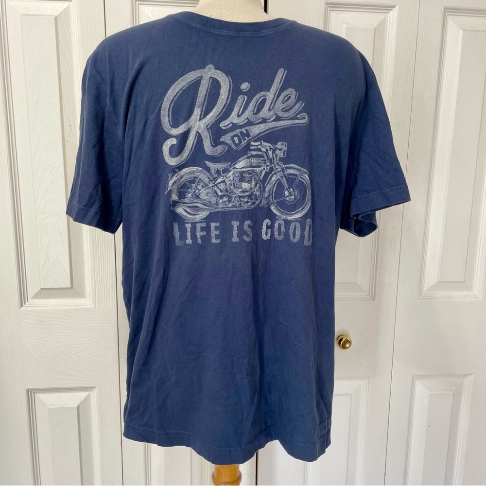 Life is Good Men's Blue Graphic T-Shirt